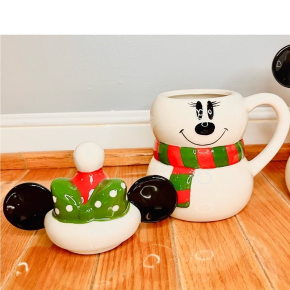 New Minnie Mouse Snowman mug with topper set of 2